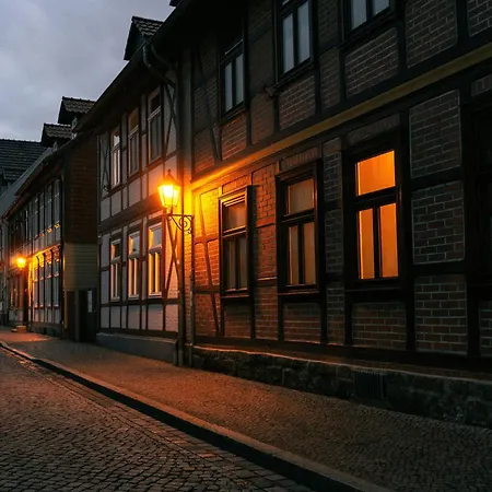 Haus Harzzauber - Elegantes Ferienquartier In Der Altstadt Mit Terrasse, Kamin Und E-bikes Fuer Perfekte Auszeit