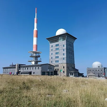 Haus Harzzauber - Elegantes Ferienquartier In Der Altstadt Mit Terrasse, Kamin Und E-bikes Fuer Perfekte Auszeit דירה ורניגרוד